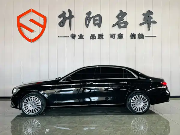 Mercedes-Benz E-Class 2023