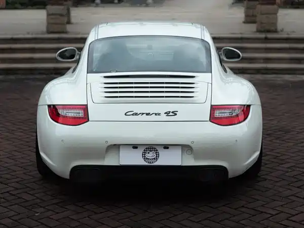 Porsche 911 2010