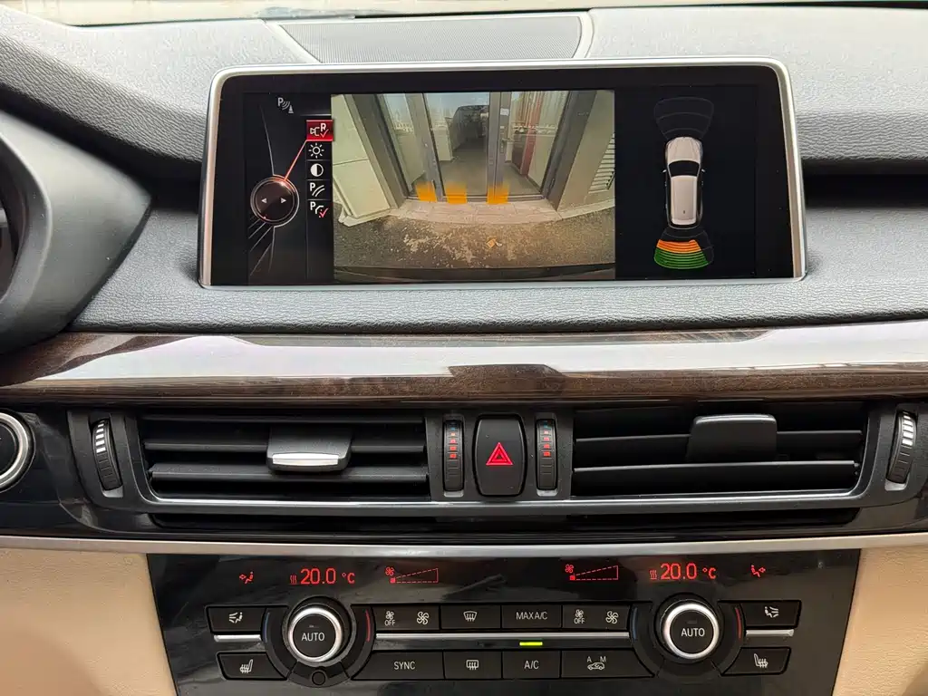 BMW X5 2015 — фото 15
