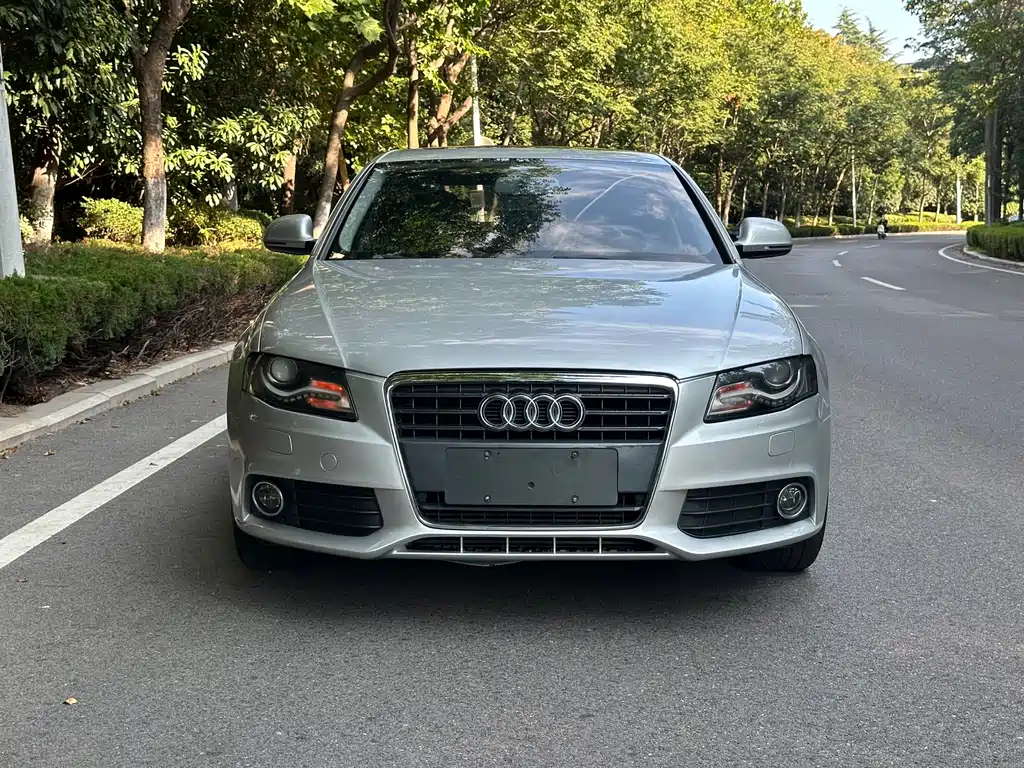 Audi A4L 2010