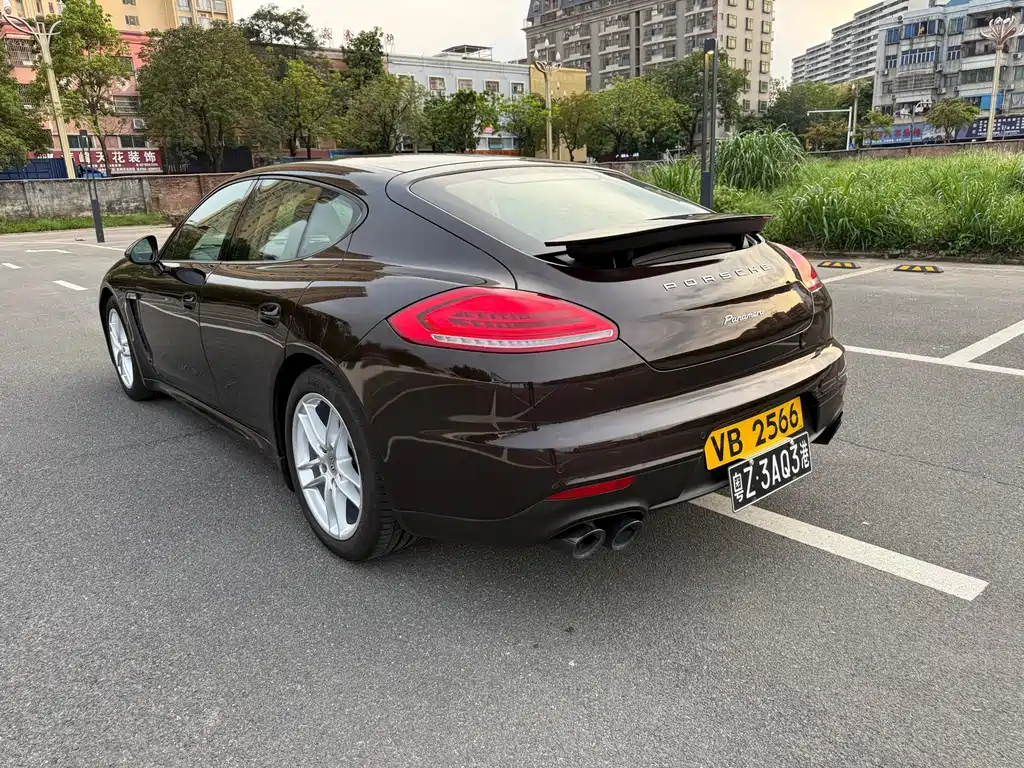 Porsche Panamera 2016 — фото 15