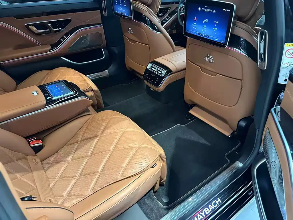 Mercedes-Benz Maybach S-Class 2023 — фото 11