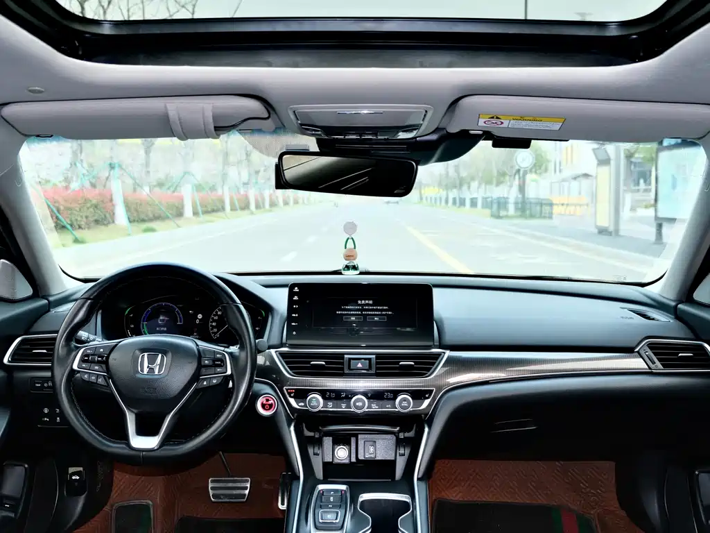 Honda Accord 2023 — фото 8