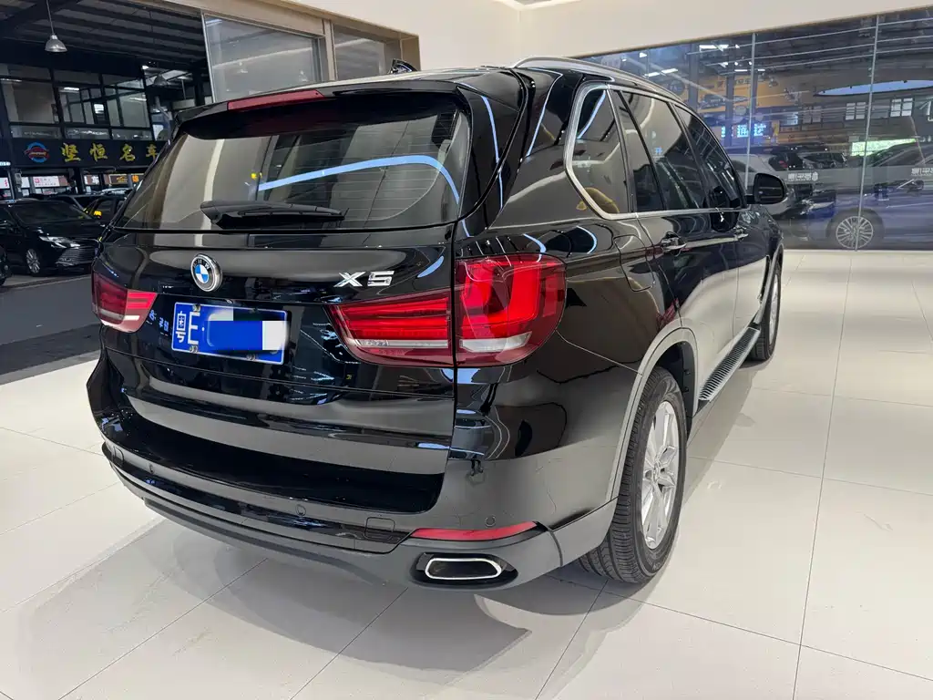 BMW X5 2018 — фото 6