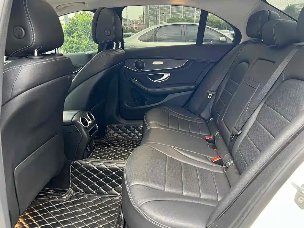Mercedes-Benz C-Class 2020