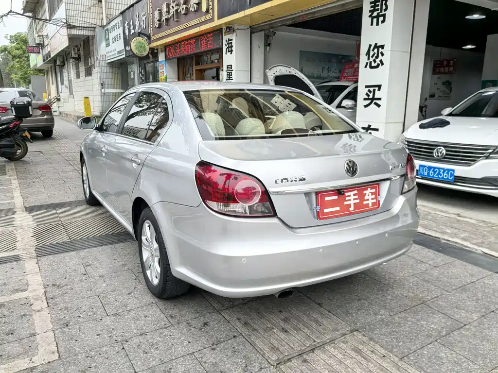 Volkswagen Lavida 2011