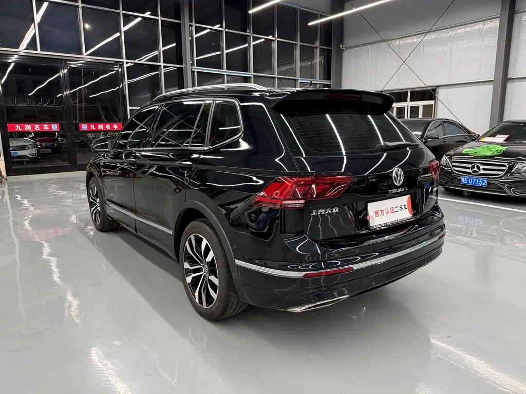 Volkswagen Tiguan L 2020 — фото 15