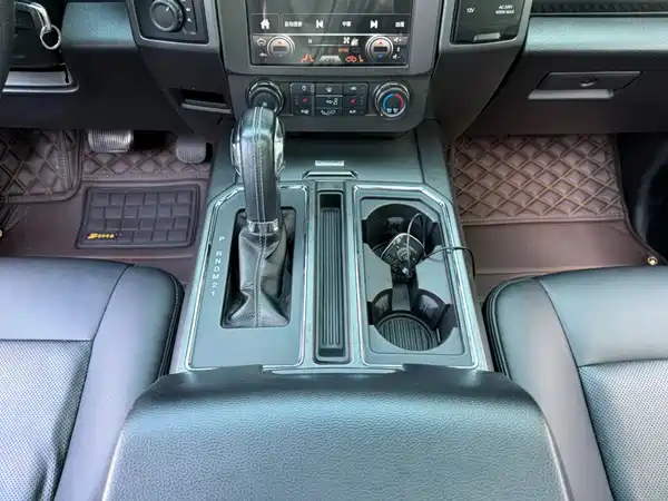 Ford F-150 Raptor 2016