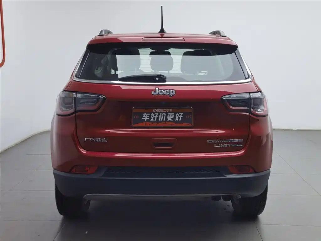 Jeep Compass 2018 — фото 4