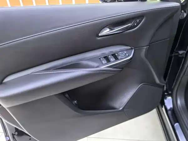 Cadillac XT4 2021