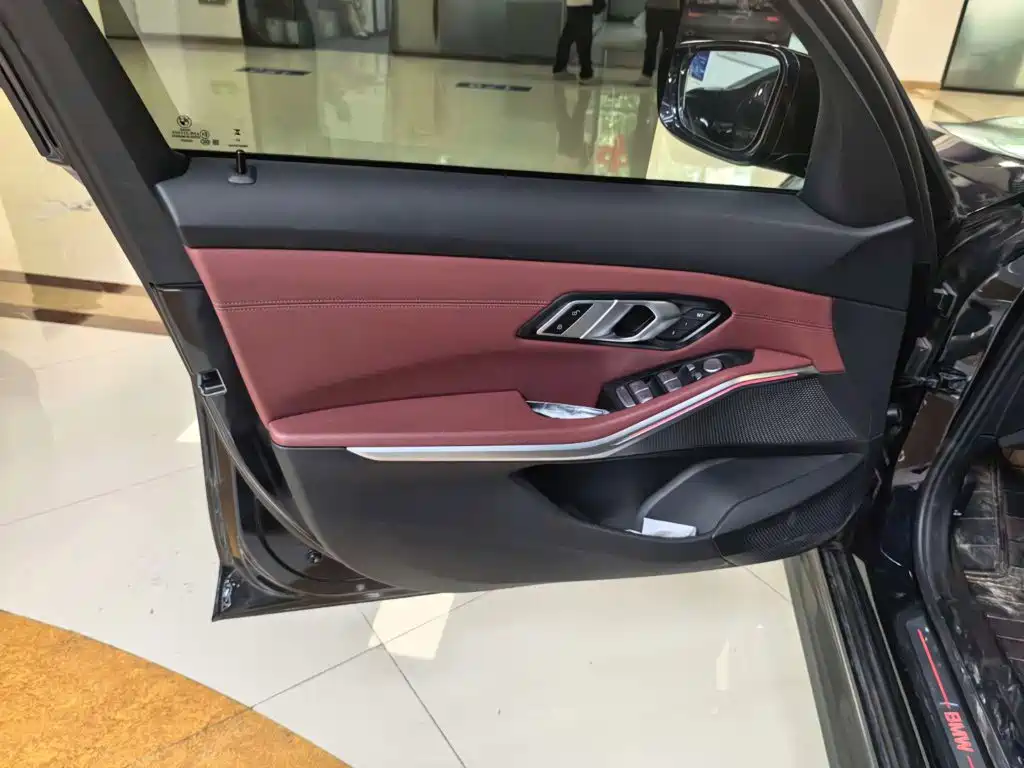 BMW i3 2023 — фото 11