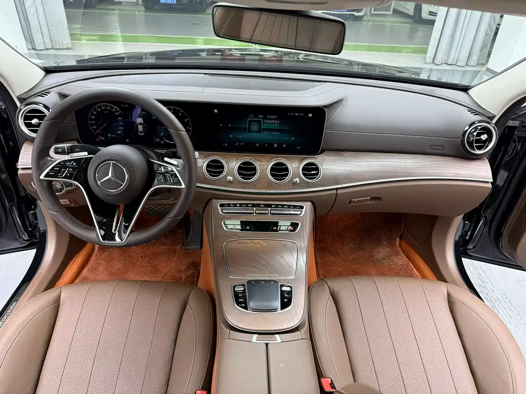 Mercedes-Benz E-Class 2023