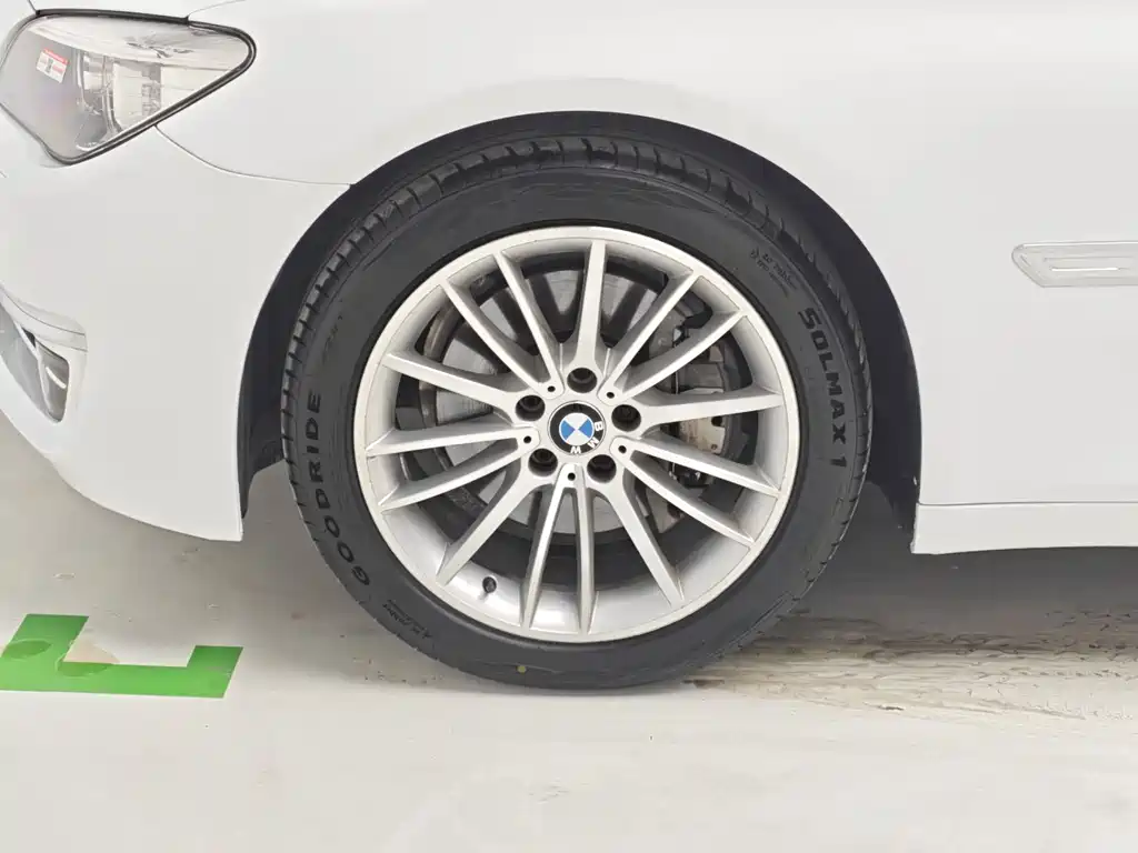 BMW 7 Series 2014 — фото 8