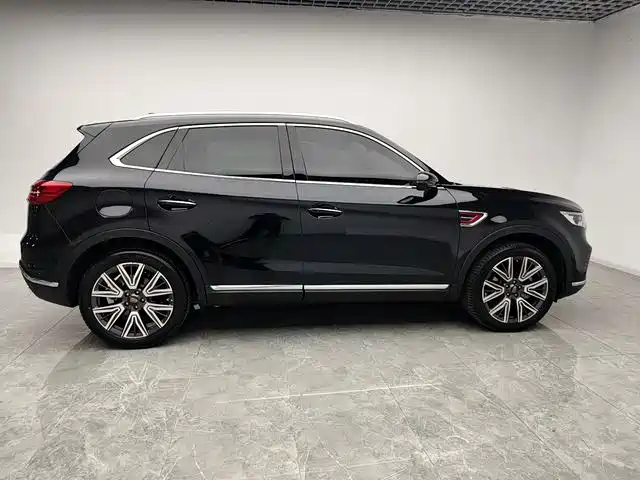 Hongqi HS5 2021