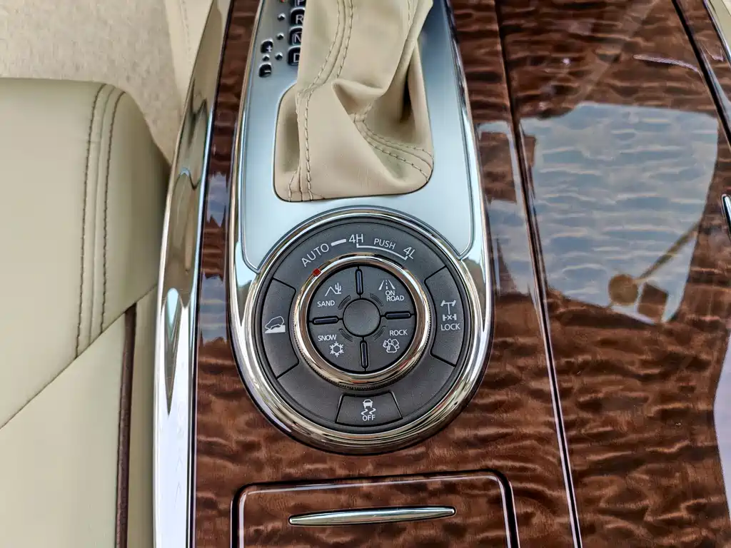 Nissan Patrol 2018 — фото 24
