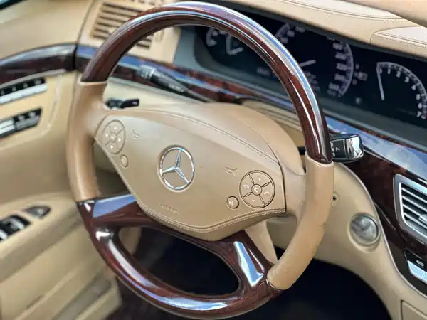 Mercedes-Benz S-Class 2013