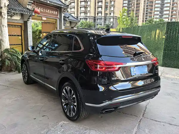 Hongqi HS5 2020