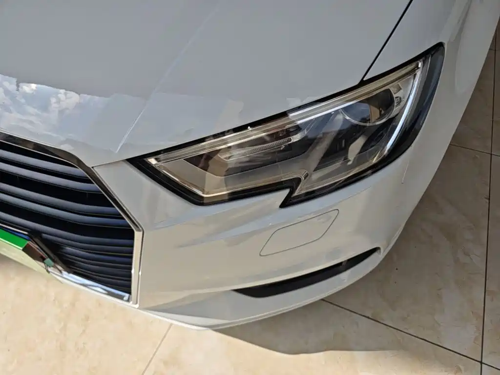 Audi A3 2018 — фото 24