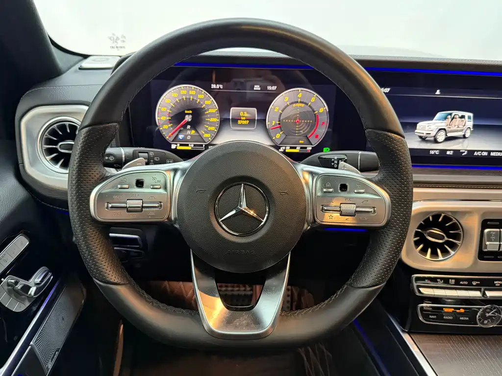 Mercedes-Benz G-Class 2024