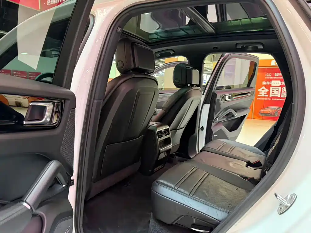 Porsche Cayenne 2018 — фото 12