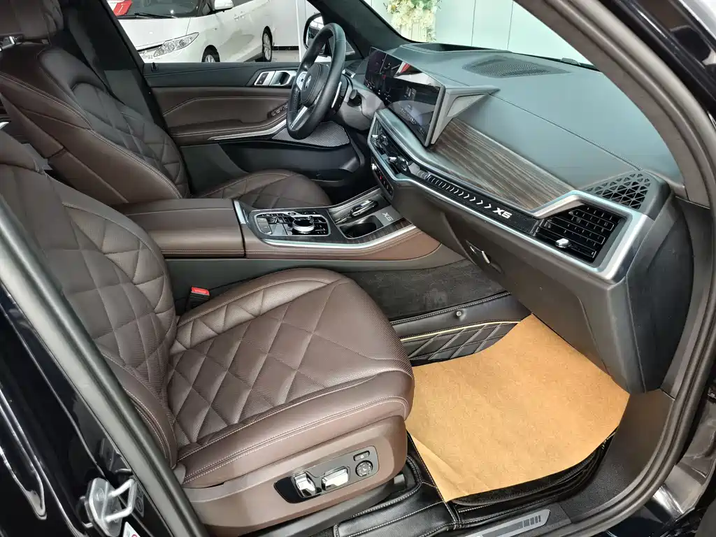 BMW X5 2024