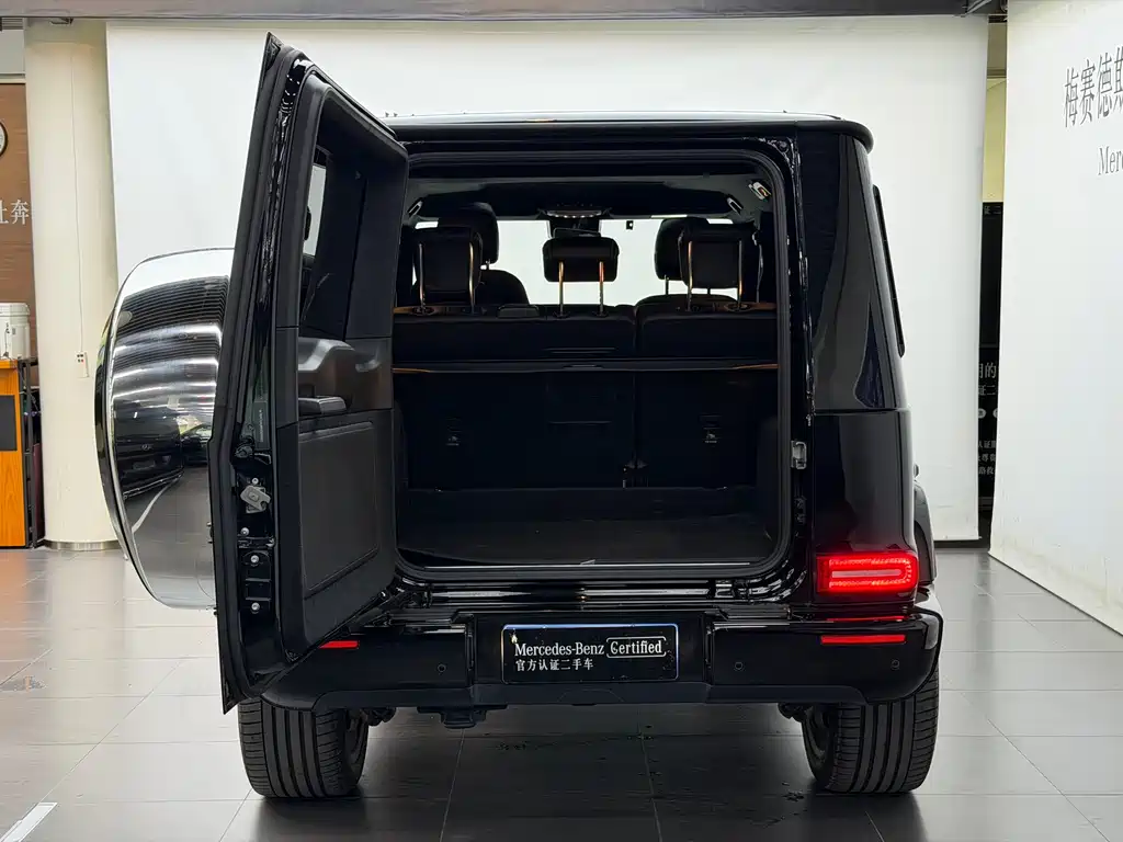 Mercedes-Benz G-Class 2024 — фото 16