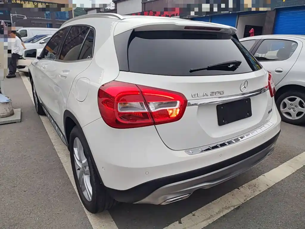 Mercedes-Benz GLA 2017