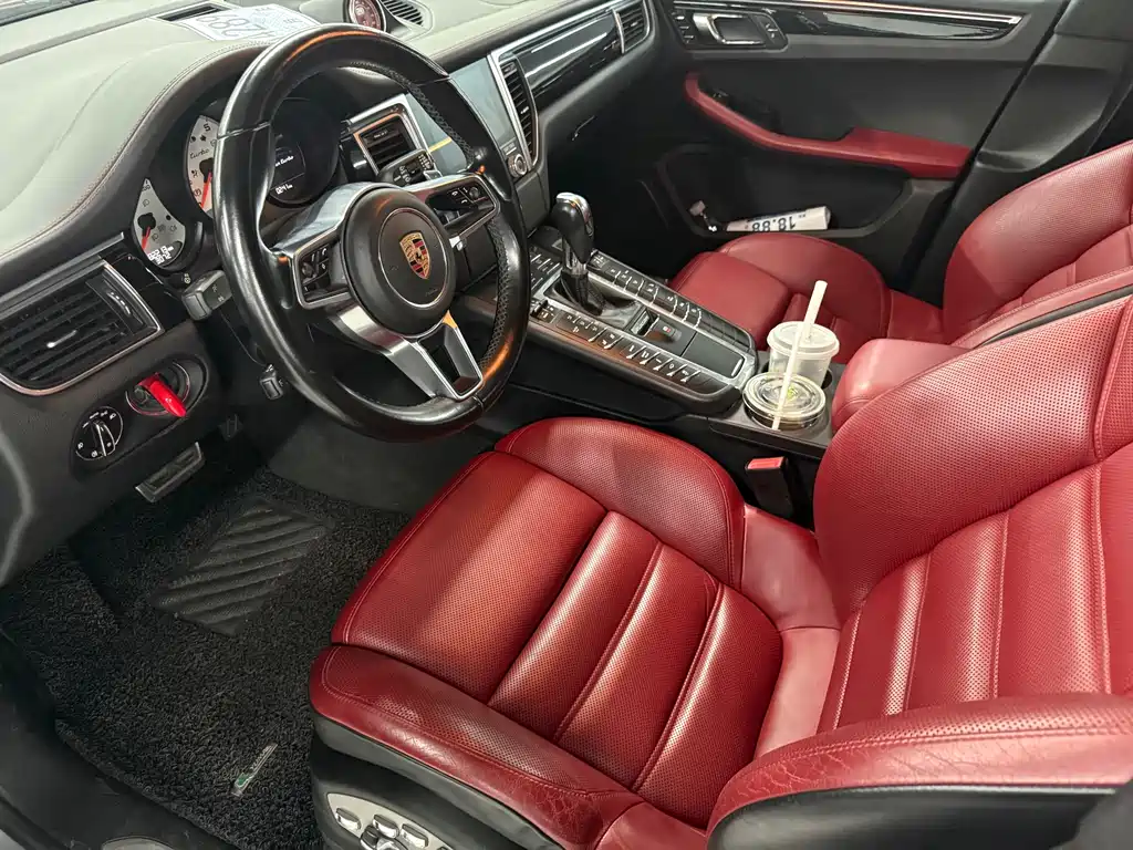 Porsche Macan 2016