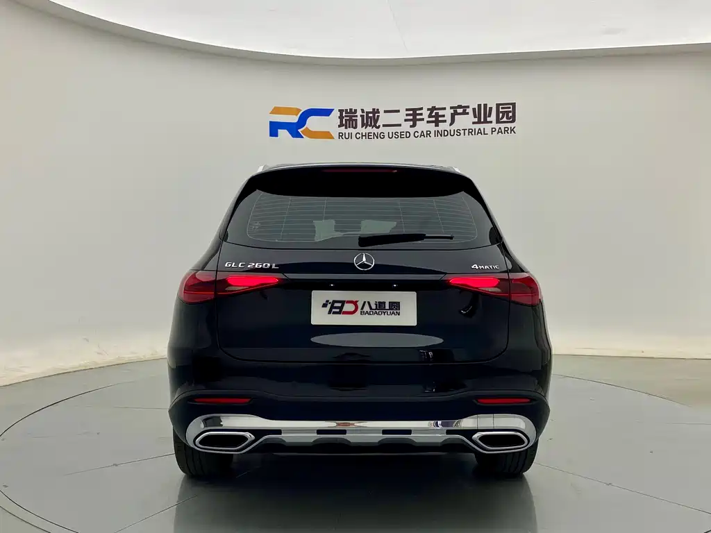 Mercedes-Benz GLC 2025