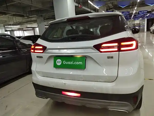 Geely Boyue 2021
