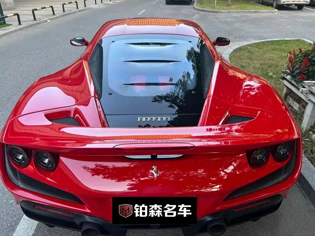Ferrari F8 2021 — фото 2
