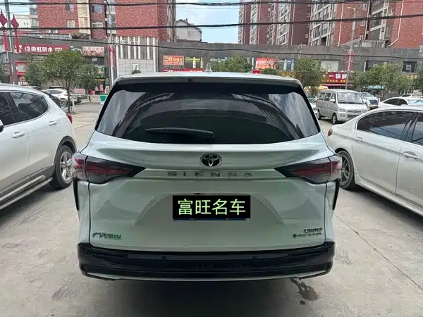 Toyota Sienna 2024
