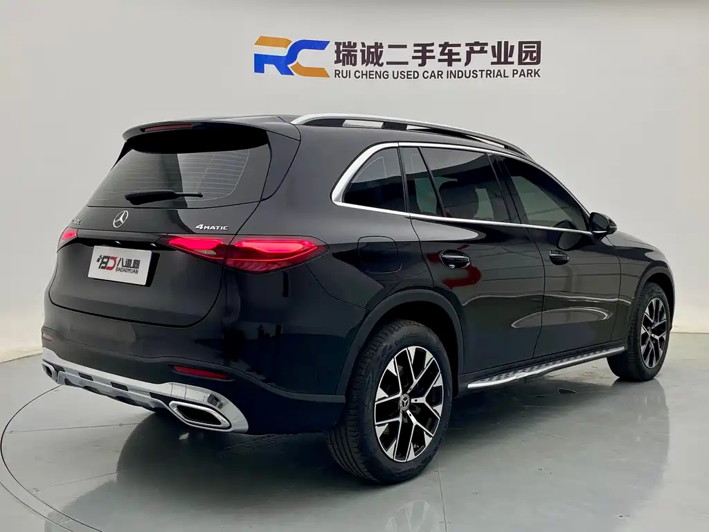 Mercedes-Benz GLC 2025