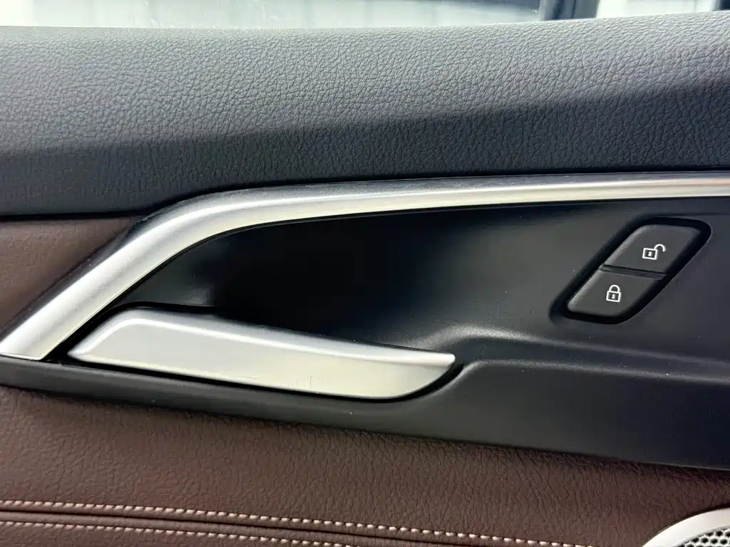 BMW 1 Series 2021 — фото 14