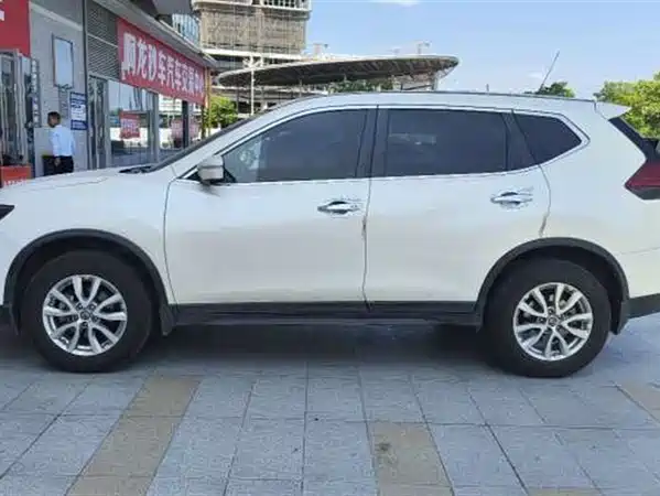 Nissan X-Trail 2021