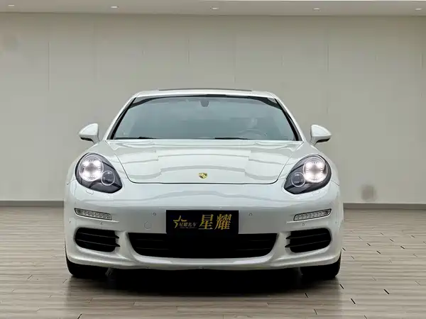 Porsche Panamera 2015