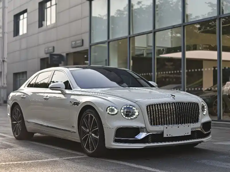 Bentley Flying Spur PHEV 2022 — фото 3