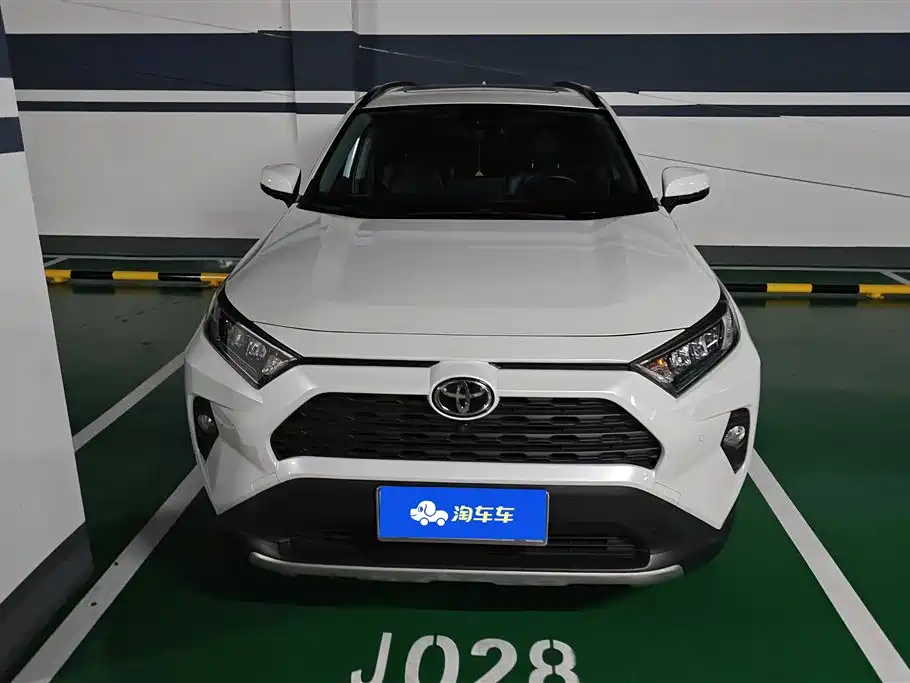 Toyota RAV4 2021
