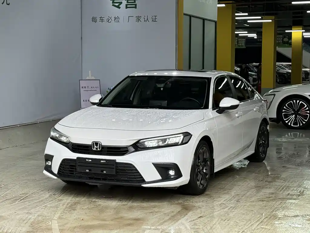 Honda Civic 2024 — фото 1