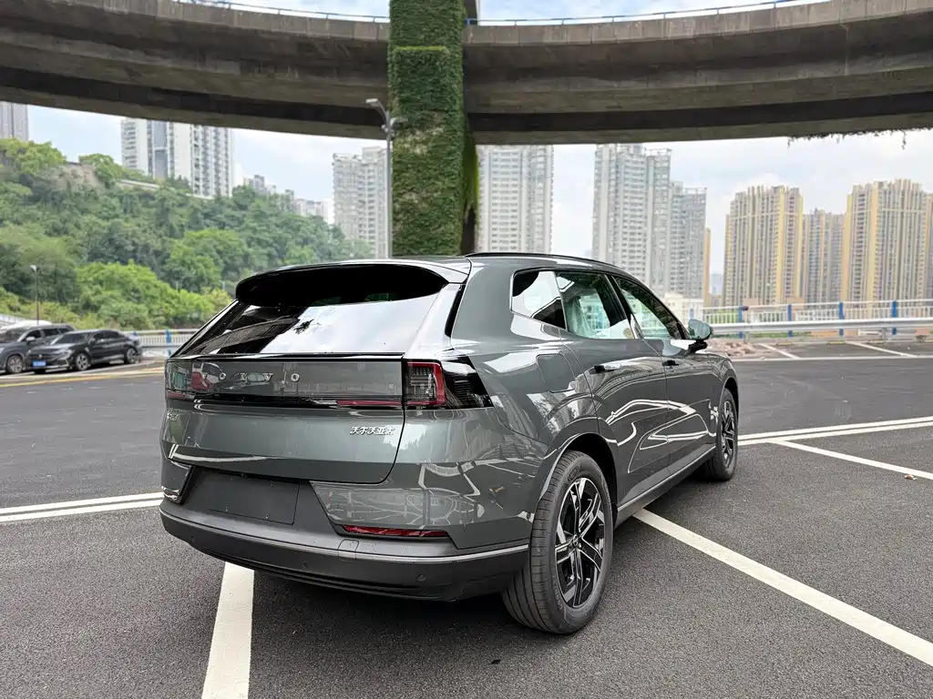 Volvo XC70 PHEV 2026