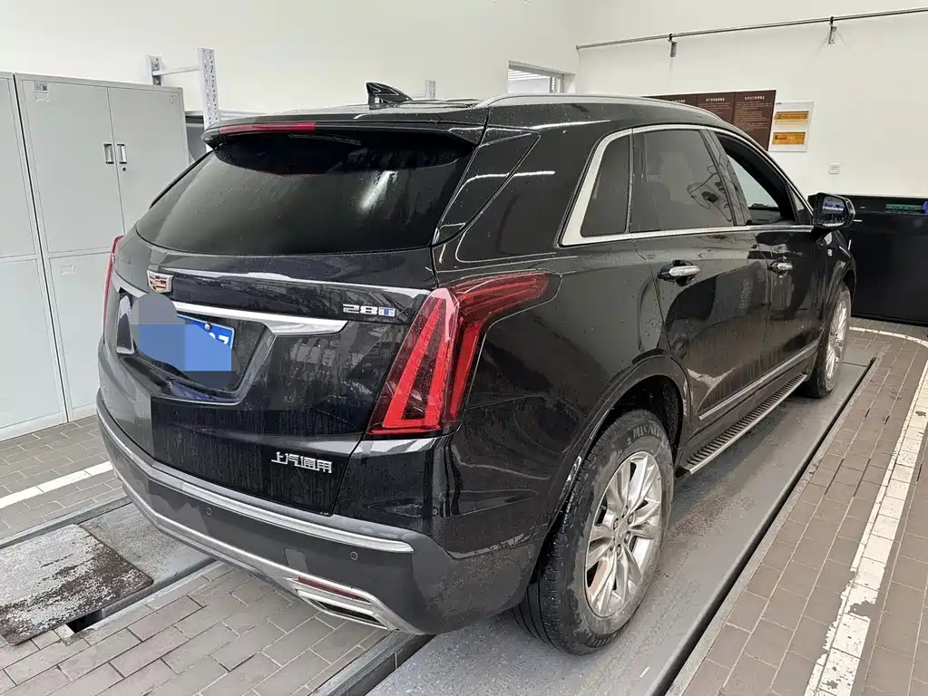 Cadillac XT5 2022 — фото 2