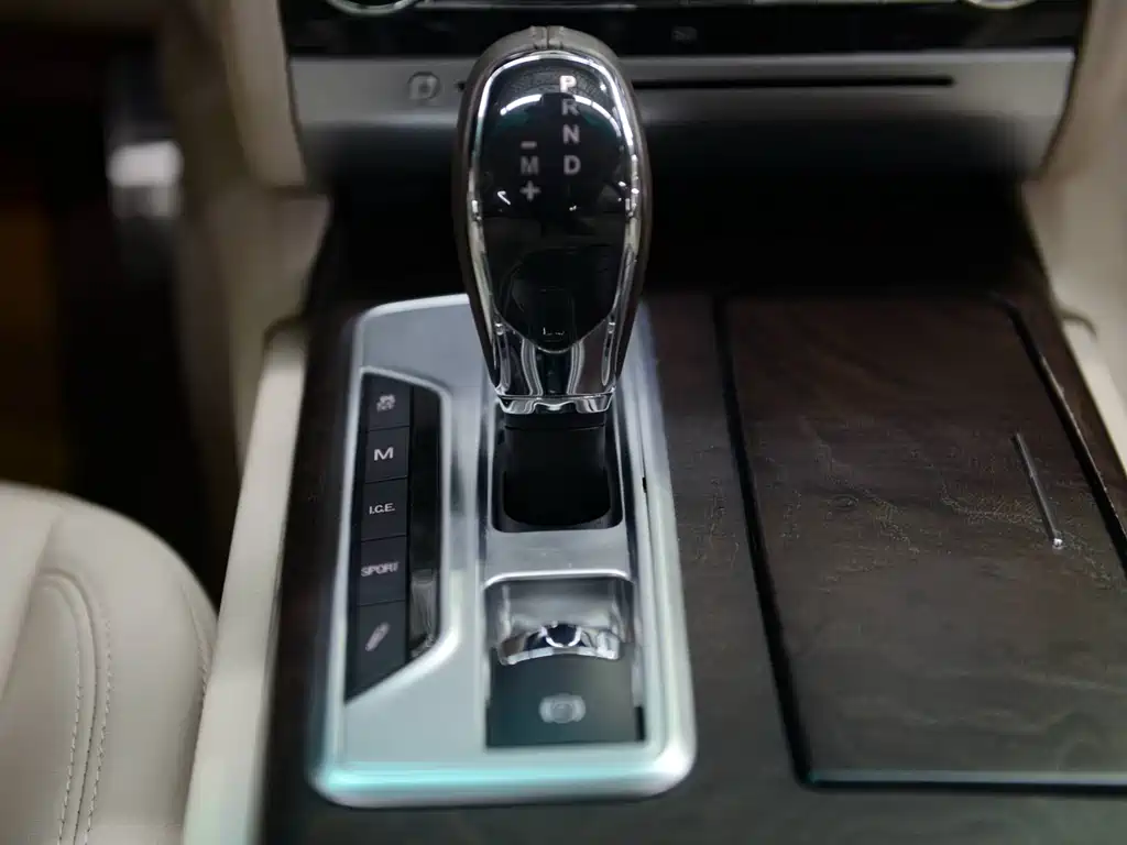 Maserati Quattroporte 2014 — фото 16
