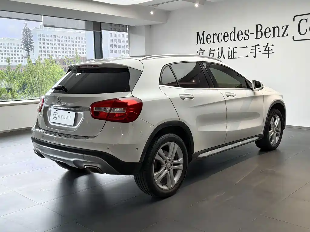 Mercedes-Benz GLA 2016 — фото 14