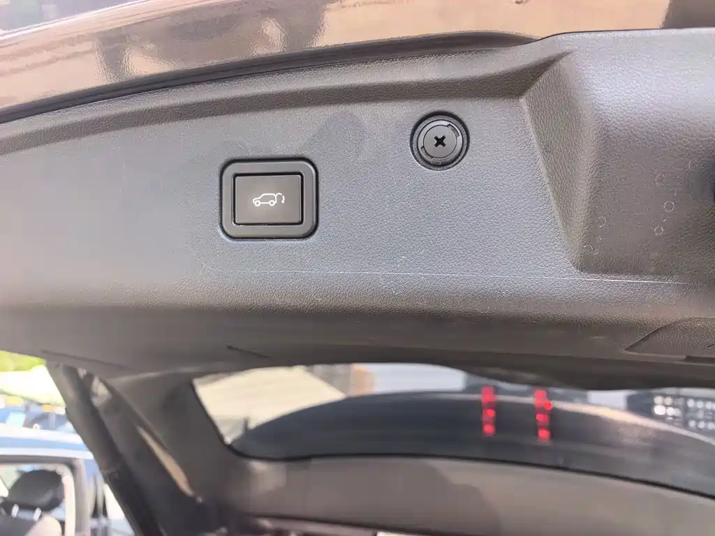 Changan CS75PLUS 2022 — фото 18