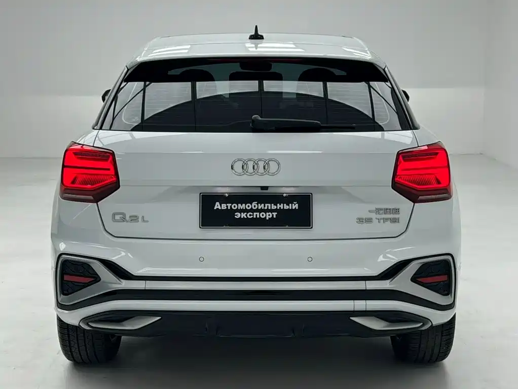 Audi Q2L 2022 — фото 17