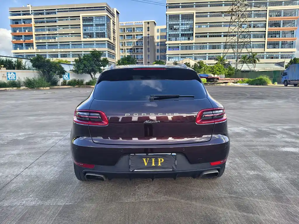 Porsche Macan 2015