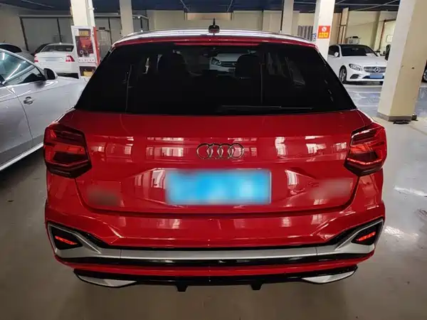 Audi Q2L 2021