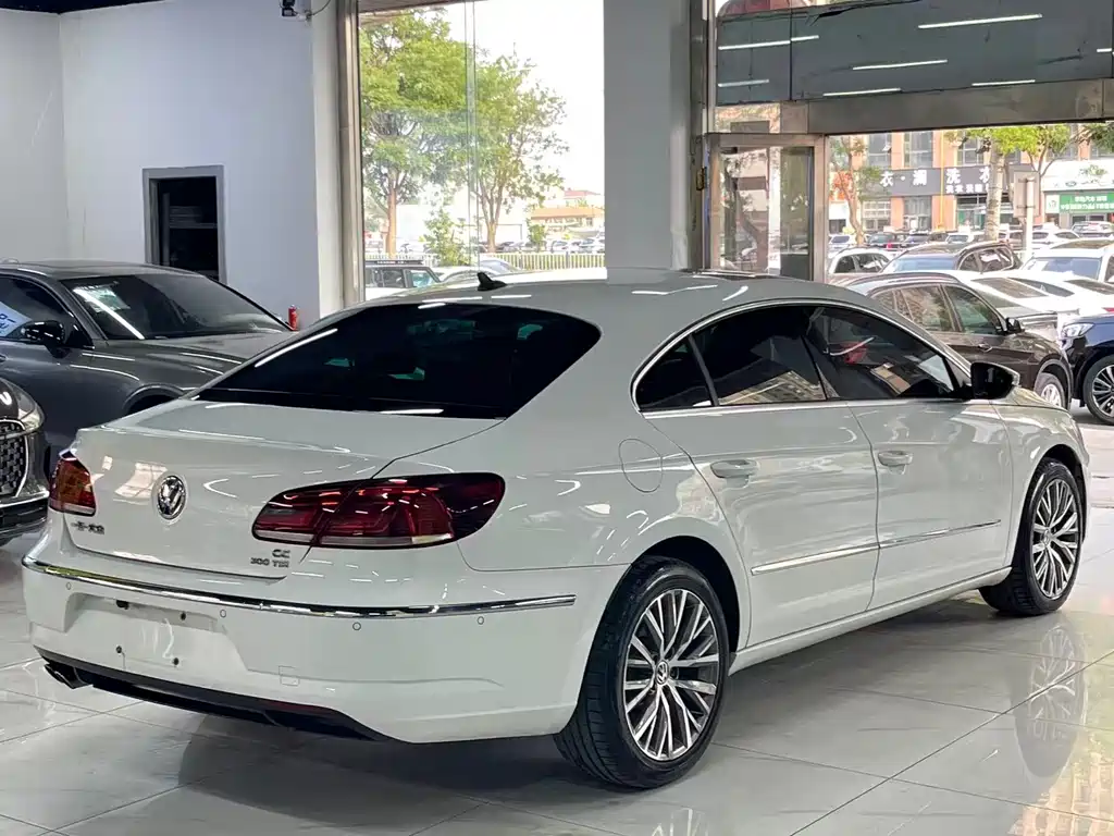 Volkswagen CC 2017 — фото 6