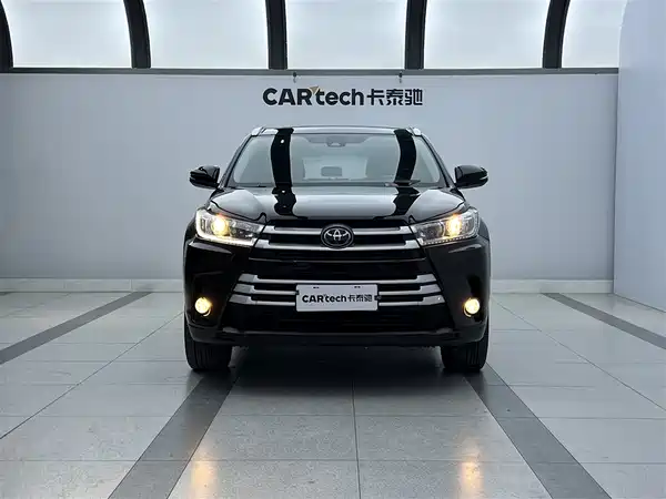 Toyota Highlander 2020