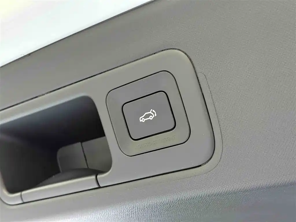 GAC Motor Trumpchi M8 2025 — фото 22